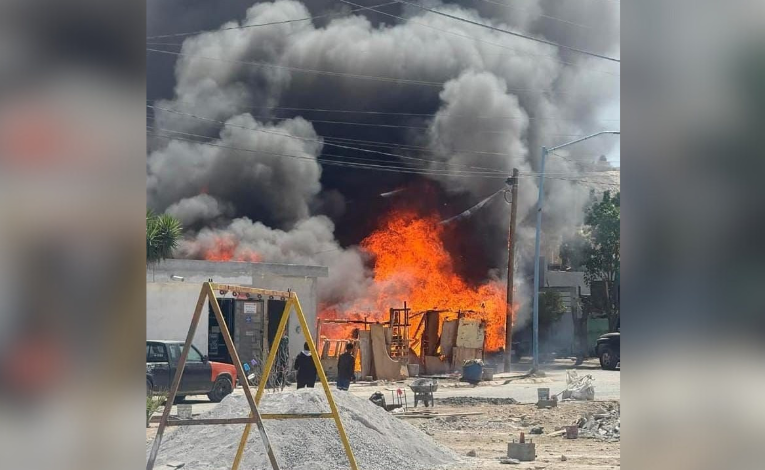 Resultan 2 mujeres afectadas tras incendio en la Analco II