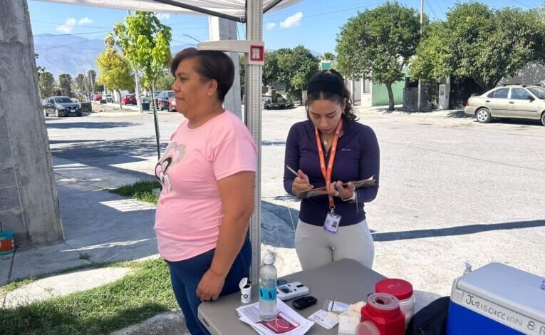 Llevan servicios médicos a la colonia Puerta del Rey
