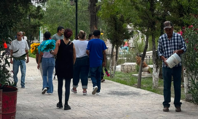 El corazón no olvida… este Día del Padre también se celebra en los panteones
