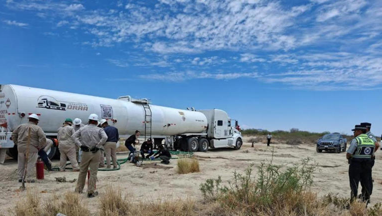 Aseguran casi 20 mil litros de hidrocarburo y tomas clandestinas en Coahuila